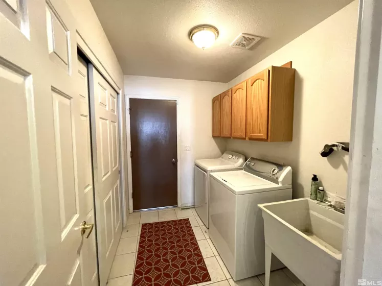 689 Castle, Winnemucca, Nevada 89445, 3 Bedrooms Bedrooms, ,2 BathroomsBathrooms,Residential,Residential,Castle,250005105