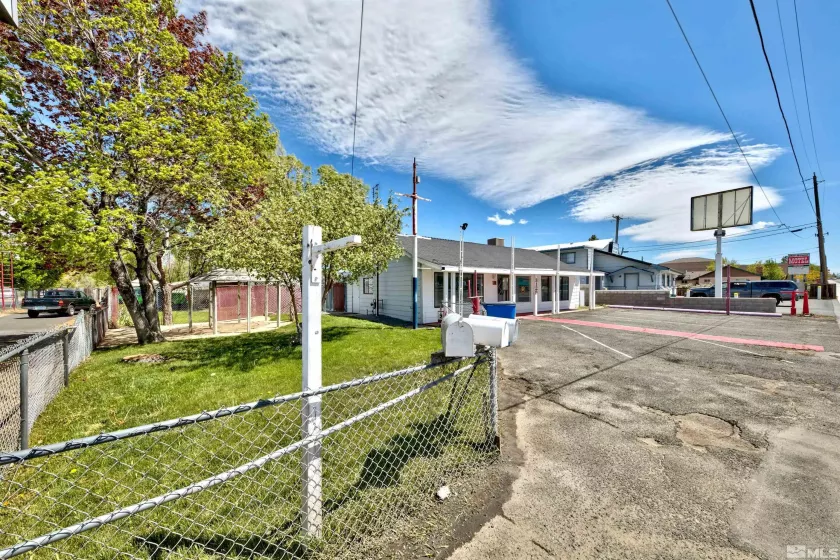 3129 Carson, Carson City, Nevada 89701, ,Commercial Sale,Residential,Carson,240006458