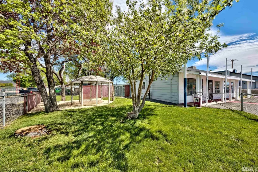 3129 Carson, Carson City, Nevada 89701, ,Commercial Sale,Residential,Carson,240006458