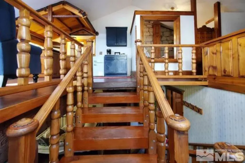 Entry/Foyer