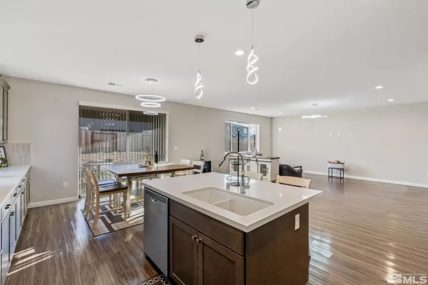 2171 Wyaconda, Sparks, Nevada 89436, 3 Bedrooms Bedrooms, ,3 BathroomsBathrooms,Residential,Residential,Wyaconda,250000778