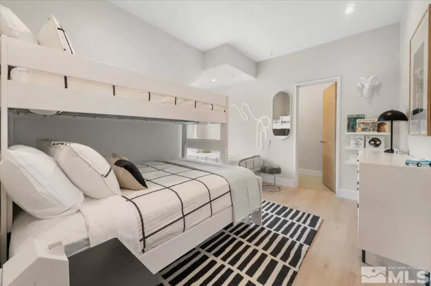 632 Wells, Reno, Nevada 89502, ,Residential Income,Residential,Wells,250005379