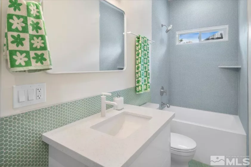 632 Wells, Reno, Nevada 89502, ,Residential Income,Residential,Wells,250005379