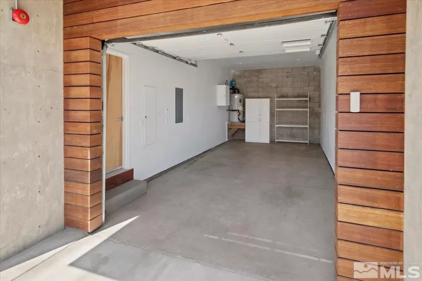 632 Wells, Reno, Nevada 89502, ,Residential Income,Residential,Wells,250005379