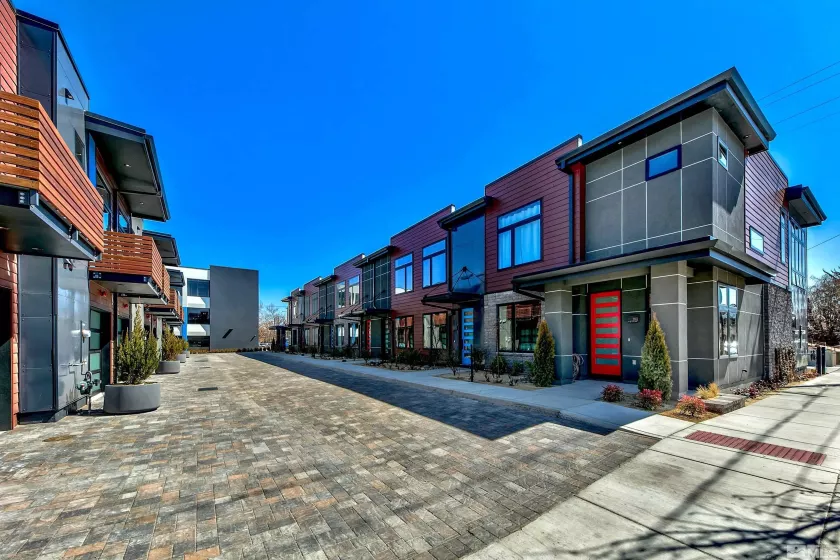 510 Mill, Reno, Nevada 89502, 1 Bedroom Bedrooms, ,2 BathroomsBathrooms,Residential,Residential,Mill,250003003