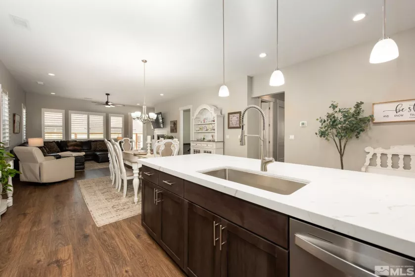 673 Sage Grouse, Gardnerville, Nevada 89460, 4 Bedrooms Bedrooms, ,4 BathroomsBathrooms,Residential,Residential,Sage Grouse,250003537