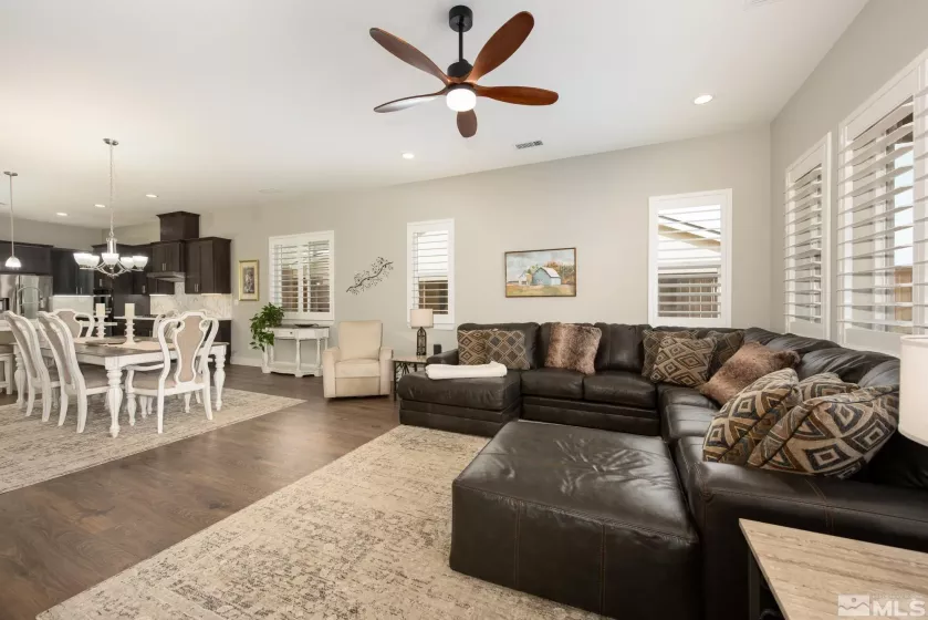 673 Sage Grouse, Gardnerville, Nevada 89460, 4 Bedrooms Bedrooms, ,4 BathroomsBathrooms,Residential,Residential,Sage Grouse,250003537
