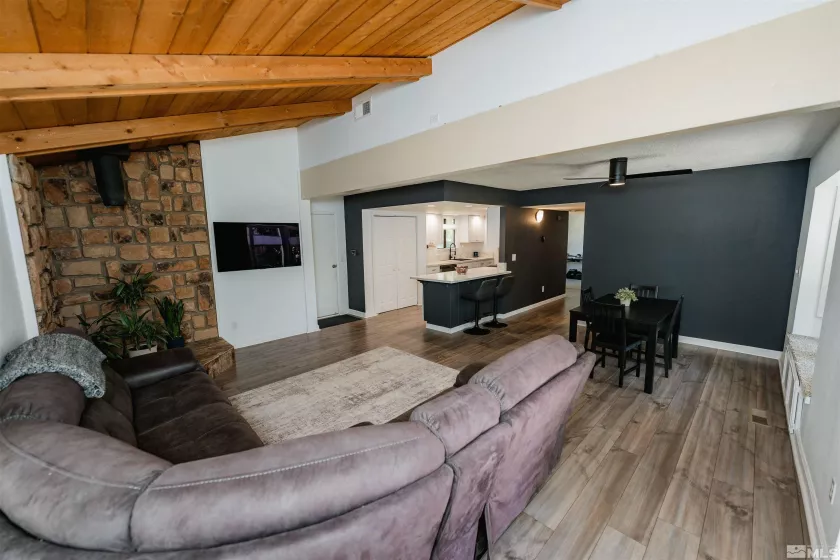 2815 Severn, Reno, Nevada 89503, 4 Bedrooms Bedrooms, ,3 BathroomsBathrooms,Residential,Residential,Severn,250004524