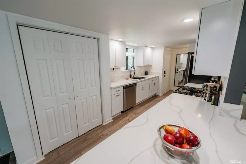 2815 Severn, Reno, Nevada 89503, 4 Bedrooms Bedrooms, ,3 BathroomsBathrooms,Residential,Residential,Severn,250004524