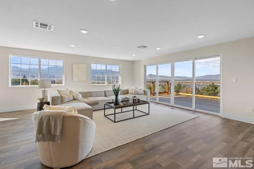 13900 Virginia Foothills, Reno, Nevada 89521, 3 Bedrooms Bedrooms, ,3 BathroomsBathrooms,Residential,Residential,Virginia Foothills,240014304