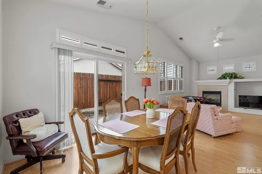 1676 Iron Mountain, Reno, Nevada 89521, 2 Bedrooms Bedrooms, ,2 BathroomsBathrooms,Residential,Residential,Iron Mountain,240010878