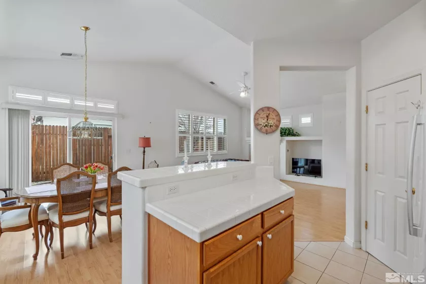 1676 Iron Mountain, Reno, Nevada 89521, 2 Bedrooms Bedrooms, ,2 BathroomsBathrooms,Residential,Residential,Iron Mountain,240010878