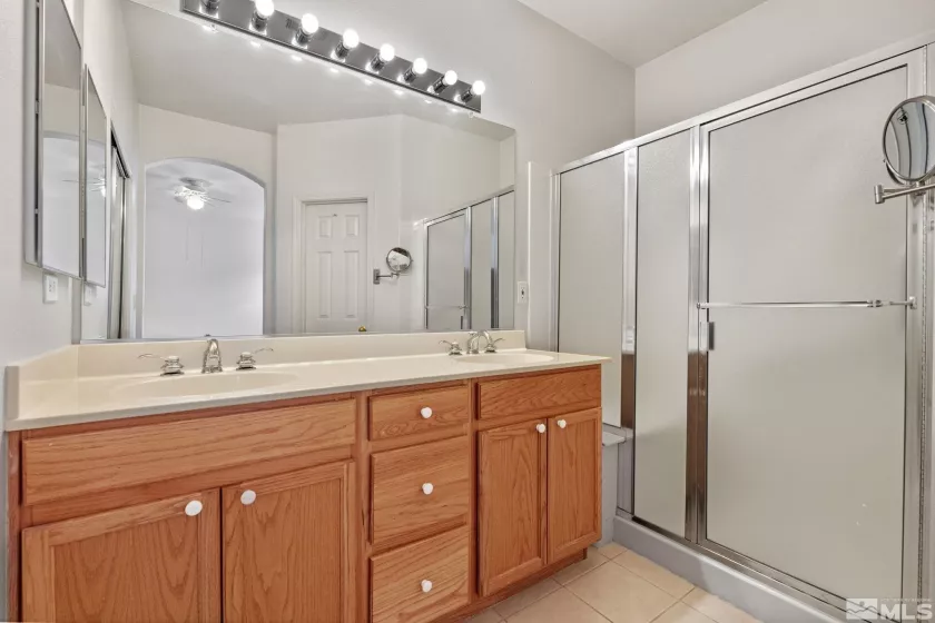 1676 Iron Mountain, Reno, Nevada 89521, 2 Bedrooms Bedrooms, ,2 BathroomsBathrooms,Residential,Residential,Iron Mountain,240010878