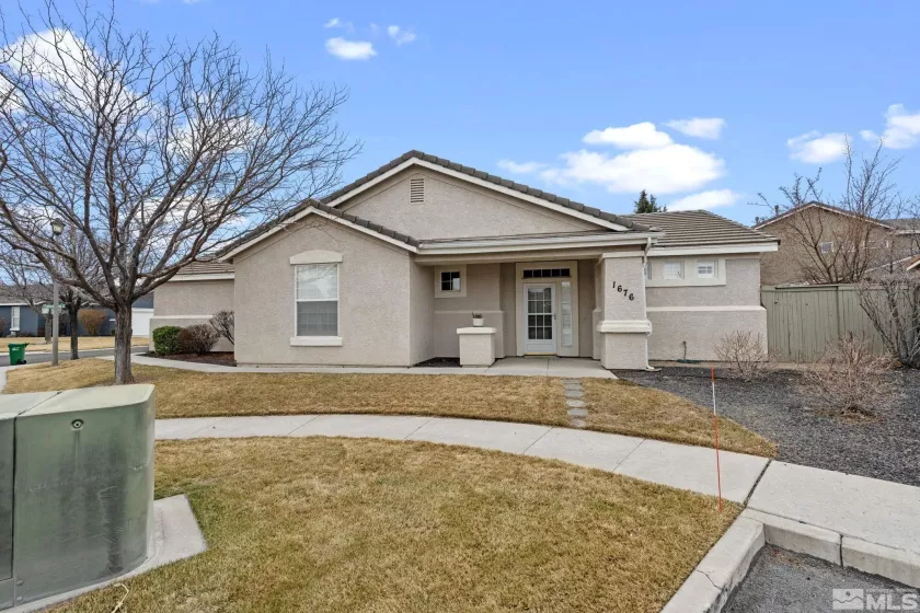 1676 Iron Mountain, Reno, Nevada 89521, 2 Bedrooms Bedrooms, ,2 BathroomsBathrooms,Residential,Residential,Iron Mountain,240010878
