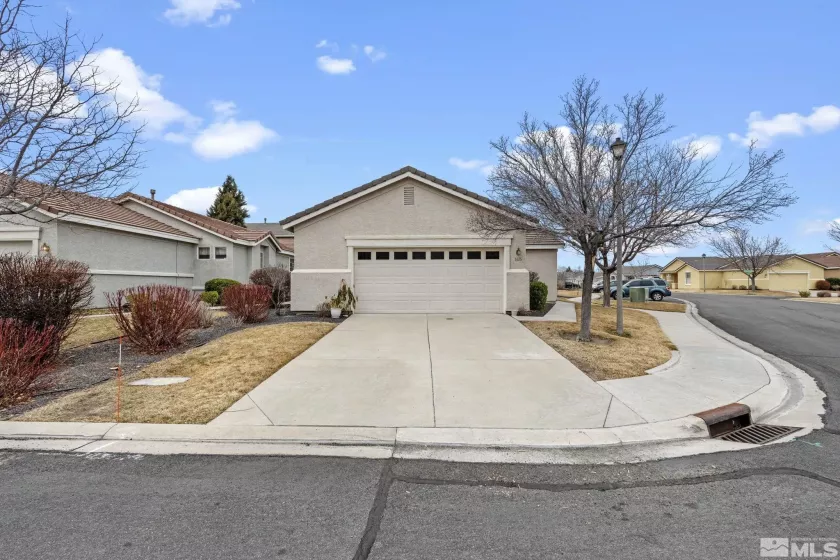 1676 Iron Mountain, Reno, Nevada 89521, 2 Bedrooms Bedrooms, ,2 BathroomsBathrooms,Residential,Residential,Iron Mountain,240010878