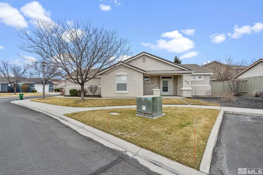 1676 Iron Mountain, Reno, Nevada 89521, 2 Bedrooms Bedrooms, ,2 BathroomsBathrooms,Residential,Residential,Iron Mountain,240010878