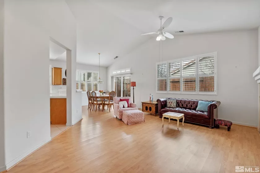 1676 Iron Mountain, Reno, Nevada 89521, 2 Bedrooms Bedrooms, ,2 BathroomsBathrooms,Residential,Residential,Iron Mountain,240010878