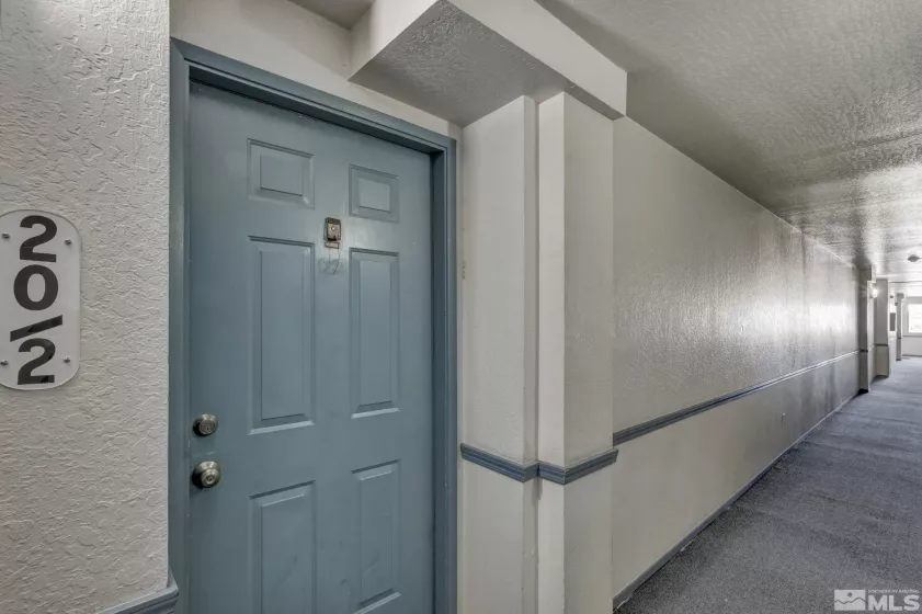 Entry/Foyer