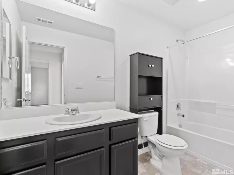 14350 Loyola, Reno, Nevada 89506, 4 Bedrooms Bedrooms, ,3 BathroomsBathrooms,Residential,Residential,Loyola,250004967