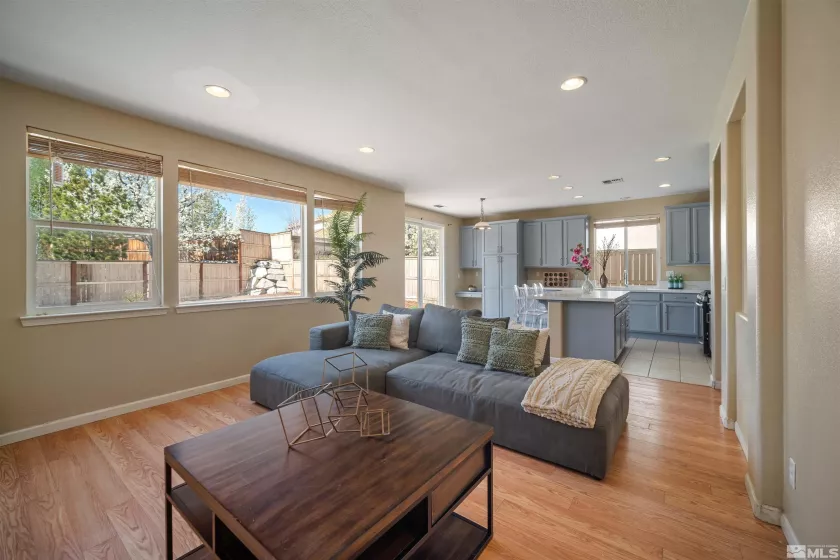 2590 Spring Flower, Reno, Nevada 89521, 4 Bedrooms Bedrooms, ,3 BathroomsBathrooms,Residential,Residential,Spring Flower,250004565