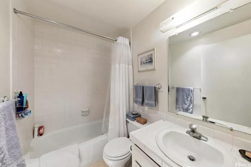 125 Lake, Carson City, Nevada 89703, 2 Bedrooms Bedrooms, ,2 BathroomsBathrooms,Residential,Residential,Lake,250005408