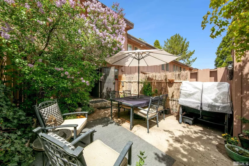 125 Lake, Carson City, Nevada 89703, 2 Bedrooms Bedrooms, ,2 BathroomsBathrooms,Residential,Residential,Lake,250005408