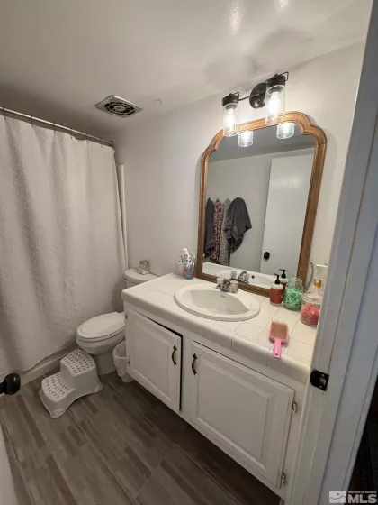 215 Roop, Carson City, Nevada 89701, 2 Bedrooms Bedrooms, ,1 BathroomBathrooms,Residential,Residential,Roop,250005395