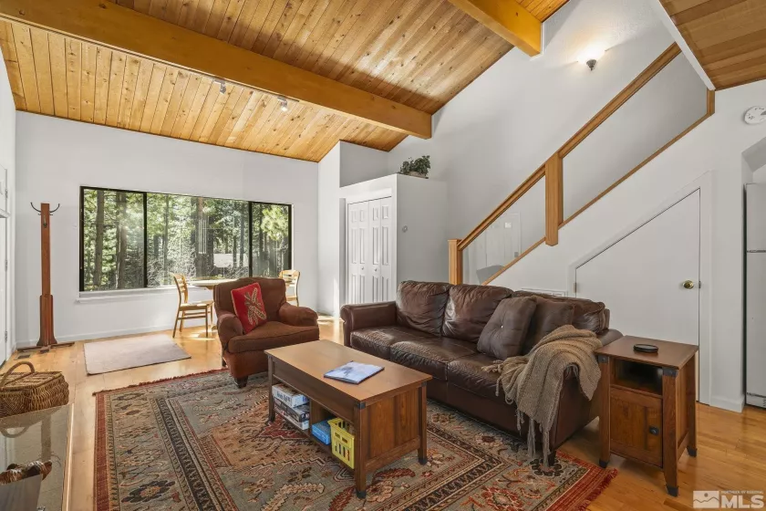 123 Juanita, Incline Village, Nevada 89451, 4 Bedrooms Bedrooms, ,2 BathroomsBathrooms,Residential,Residential,Juanita,250005290