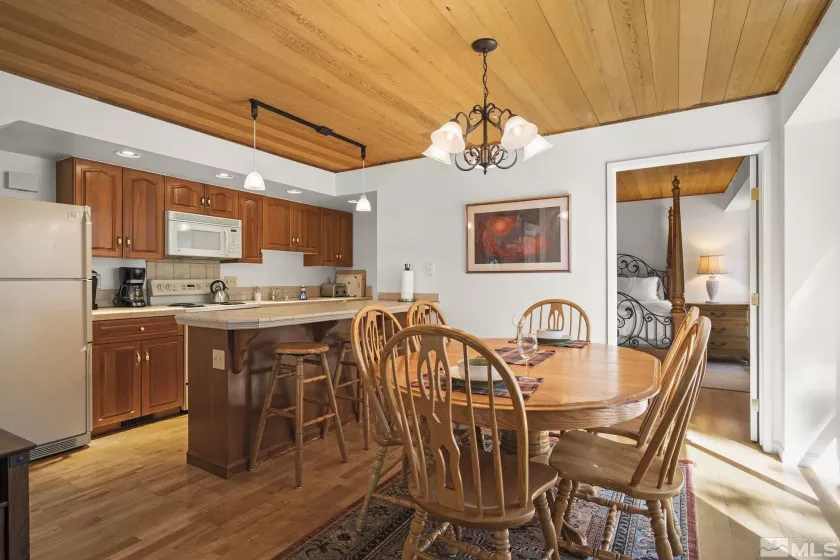 123 Juanita, Incline Village, Nevada 89451, 4 Bedrooms Bedrooms, ,2 BathroomsBathrooms,Residential,Residential,Juanita,250005290