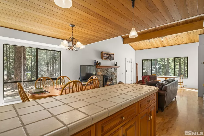 123 Juanita, Incline Village, Nevada 89451, 4 Bedrooms Bedrooms, ,2 BathroomsBathrooms,Residential,Residential,Juanita,250005290