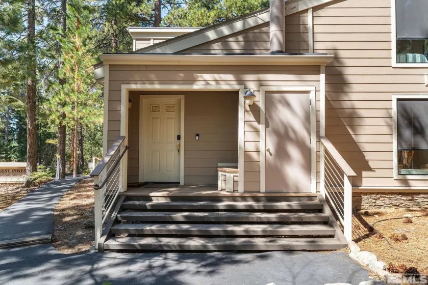 123 Juanita, Incline Village, Nevada 89451, 4 Bedrooms Bedrooms, ,2 BathroomsBathrooms,Residential,Residential,Juanita,250005290