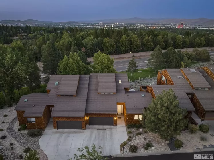 2375 Harbor, Reno, Nevada 89519, 3 Bedrooms Bedrooms, ,4 BathroomsBathrooms,Residential,Residential,Harbor,250001520