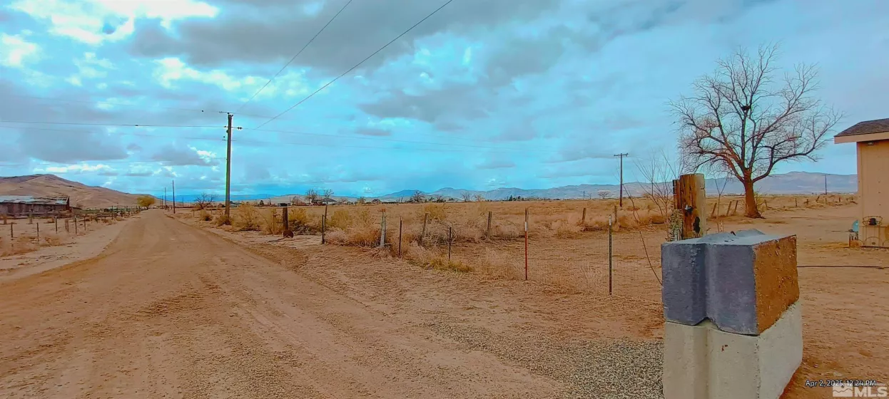 1 Spence, Yerington, Nevada 89447, 2 Bedrooms Bedrooms, ,2 BathroomsBathrooms,Residential,Residential,Spence,250004367