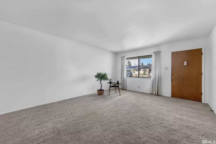 1325 Dodson, Sparks, Nevada 89431, 3 Bedrooms Bedrooms, ,1 BathroomBathrooms,Residential,Residential,Dodson,250004606