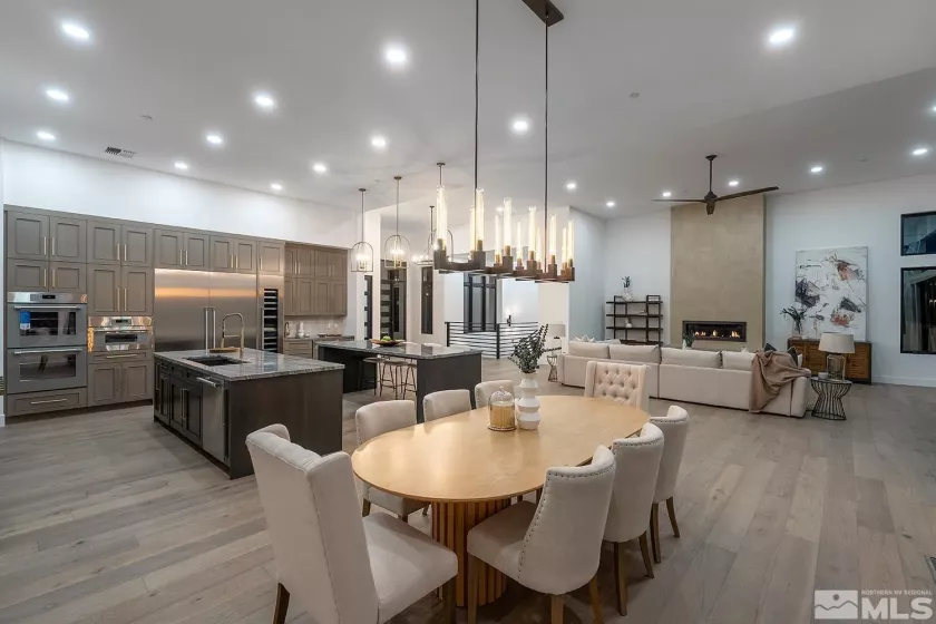 6533 Salt Brush, Reno, Nevada 89511, 4 Bedrooms Bedrooms, ,5 BathroomsBathrooms,Residential,Residential,Salt Brush,240012563