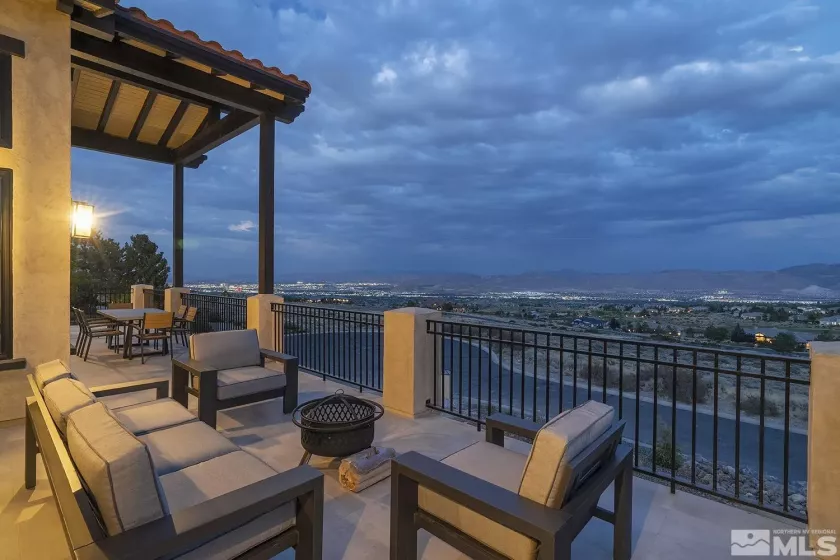 6533 Salt Brush, Reno, Nevada 89511, 4 Bedrooms Bedrooms, ,5 BathroomsBathrooms,Residential,Residential,Salt Brush,240012563