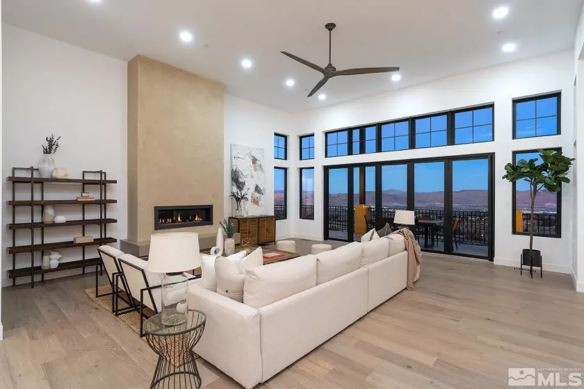 6533 Salt Brush, Reno, Nevada 89511, 4 Bedrooms Bedrooms, ,5 BathroomsBathrooms,Residential,Residential,Salt Brush,240012563