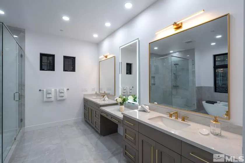 6533 Salt Brush, Reno, Nevada 89511, 4 Bedrooms Bedrooms, ,5 BathroomsBathrooms,Residential,Residential,Salt Brush,240012563