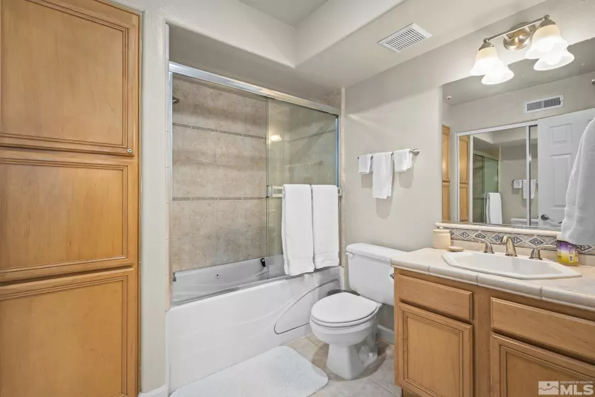 400 Fairview, Incline Village, Nevada 89451, 2 Bedrooms Bedrooms, ,3 BathroomsBathrooms,Residential,Residential,Fairview,250004862