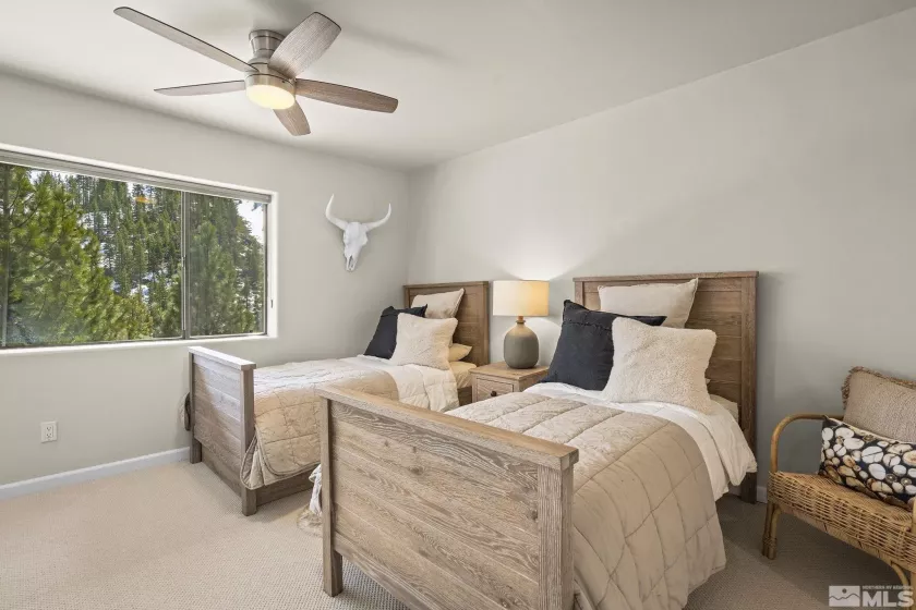 400 Fairview, Incline Village, Nevada 89451, 2 Bedrooms Bedrooms, ,3 BathroomsBathrooms,Residential,Residential,Fairview,250004862