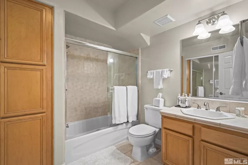 400 Fairview, Incline Village, Nevada 89451, 2 Bedrooms Bedrooms, ,3 BathroomsBathrooms,Residential,Residential,Fairview,250004862