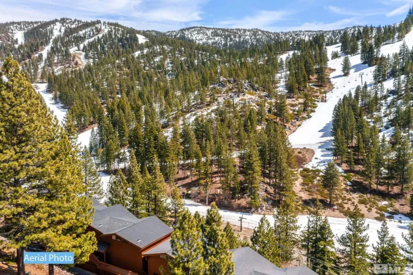 400 Fairview, Incline Village, Nevada 89451, 2 Bedrooms Bedrooms, ,3 BathroomsBathrooms,Residential,Residential,Fairview,250004862