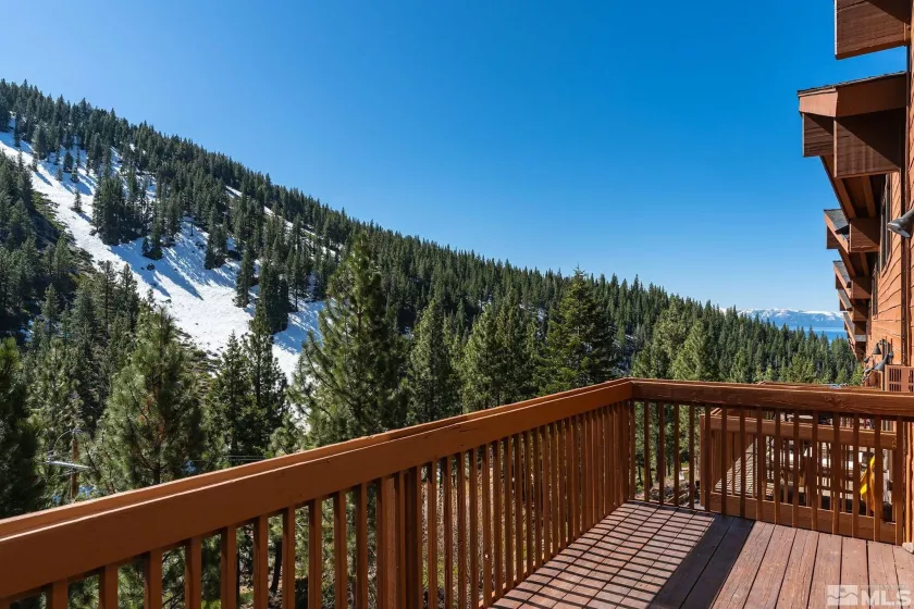 400 Fairview, Incline Village, Nevada 89451, 2 Bedrooms Bedrooms, ,3 BathroomsBathrooms,Residential,Residential,Fairview,250004862