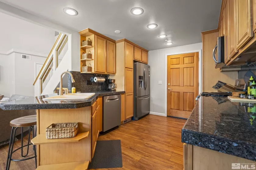 400 Fairview, Incline Village, Nevada 89451, 2 Bedrooms Bedrooms, ,3 BathroomsBathrooms,Residential,Residential,Fairview,250004862