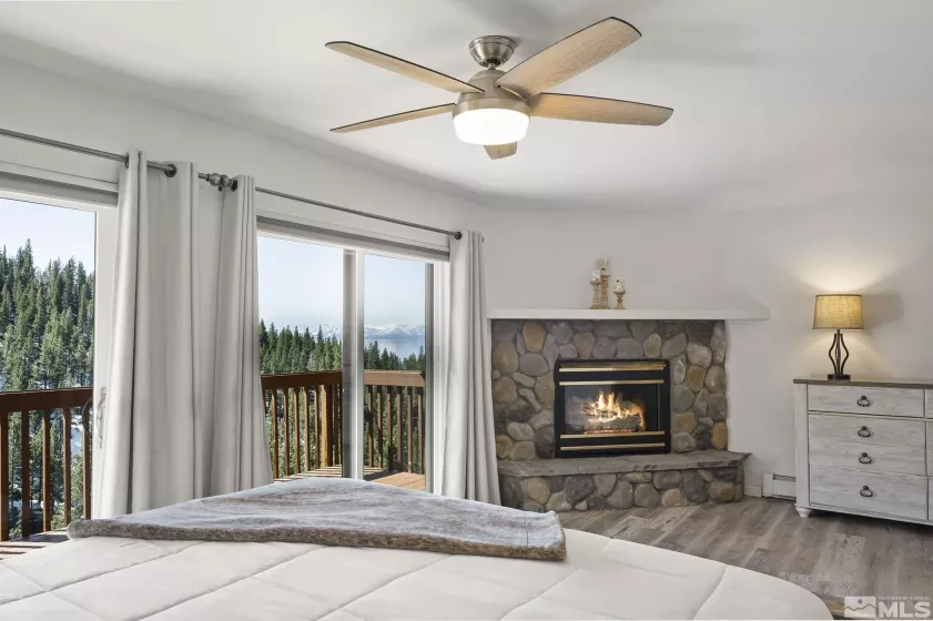 400 Fairview, Incline Village, Nevada 89451, 4 Bedrooms Bedrooms, ,5 BathroomsBathrooms,Residential,Residential,Fairview,250004749