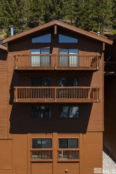 400 Fairview, Incline Village, Nevada 89451, 4 Bedrooms Bedrooms, ,5 BathroomsBathrooms,Residential,Residential,Fairview,250004749