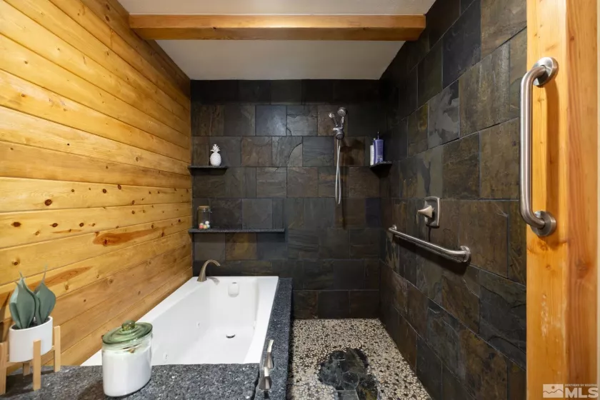 1001 Aspen Grove, Minden, Nevada 89423, 2 Bedrooms Bedrooms, ,2 BathroomsBathrooms,Residential,Residential,Aspen Grove,250004373