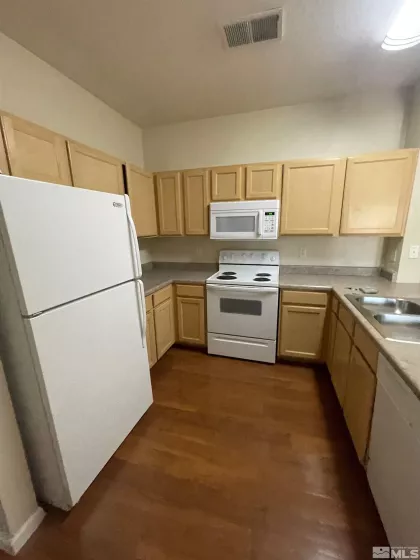 200 Talus, Reno, Nevada 89503, 4 Bedrooms Bedrooms, ,4 BathroomsBathrooms,Residential Lease,Manufactured,Talus,250005670