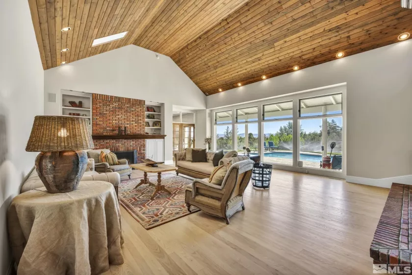 4229 Christy, Reno, Nevada 89519, 5 Bedrooms Bedrooms, ,6 BathroomsBathrooms,Residential,Residential,Christy,250001428