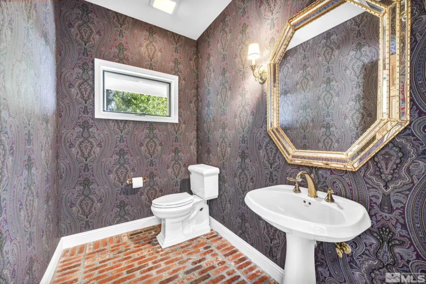 4229 Christy, Reno, Nevada 89519, 5 Bedrooms Bedrooms, ,6 BathroomsBathrooms,Residential,Residential,Christy,250001428